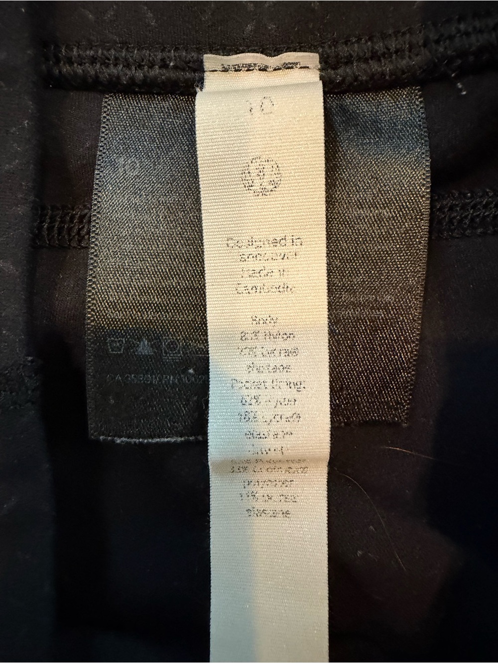 Lululemon Women’s High Rise Black Flared Stretch Pants Size 10 - Picture 2 of 3